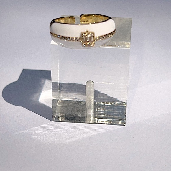 Gold & White Enamel Signet Ring with Cubic Zirconia - NWT - Picture 4 of 5